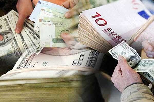مرکز مبادله با تامین تقاضای رسمی ارز مراجعات و تقاضاهای غیررسمی را کاهش داد