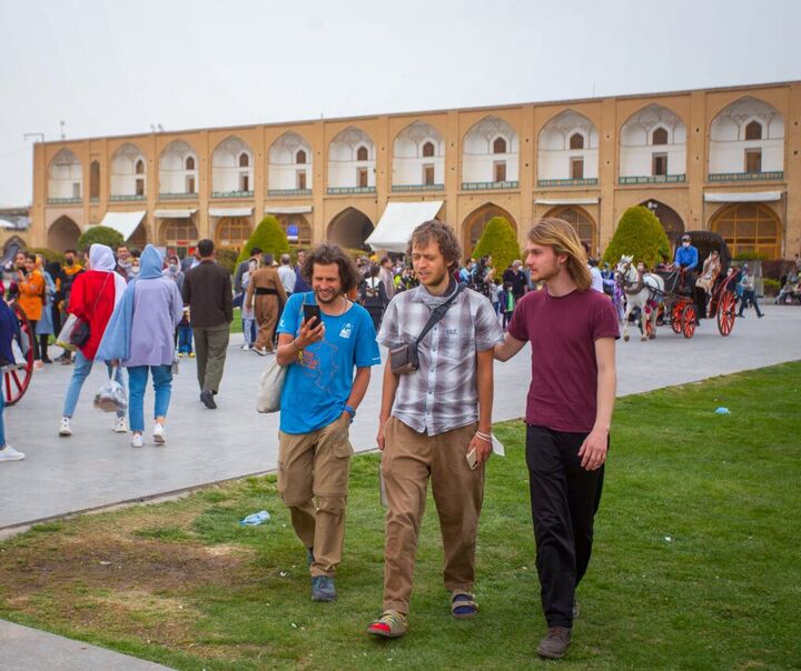 رشد ۳۹ درصدی صنعت گردشگری ایران در سال ۲۰۲۲/ گردشگران خارجی ۶.۲ میلیارد دلار ارز آوردند