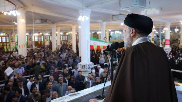 رئیس جمهور: دولتمردان در گره‌گشایی از مشکلات کشور گرفتار حاشیه نشوند