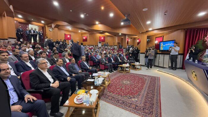 وزیر صمت: ارزآوری کشور با مقررات فعلی لطمه می‌خورد