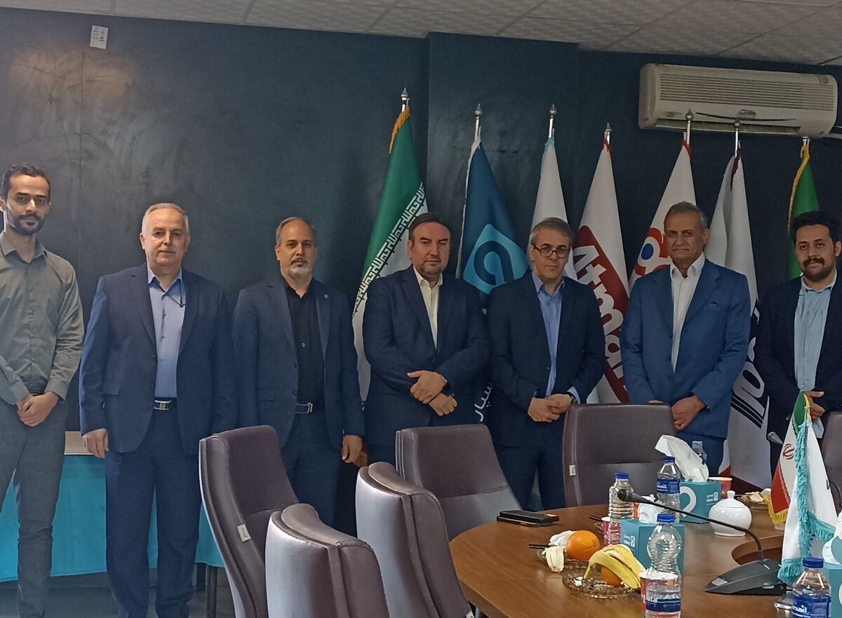 ارائه خدمات متناسب با نیاز شرکت های دانش بنیان در دستور کار اگزیم بانک ایران